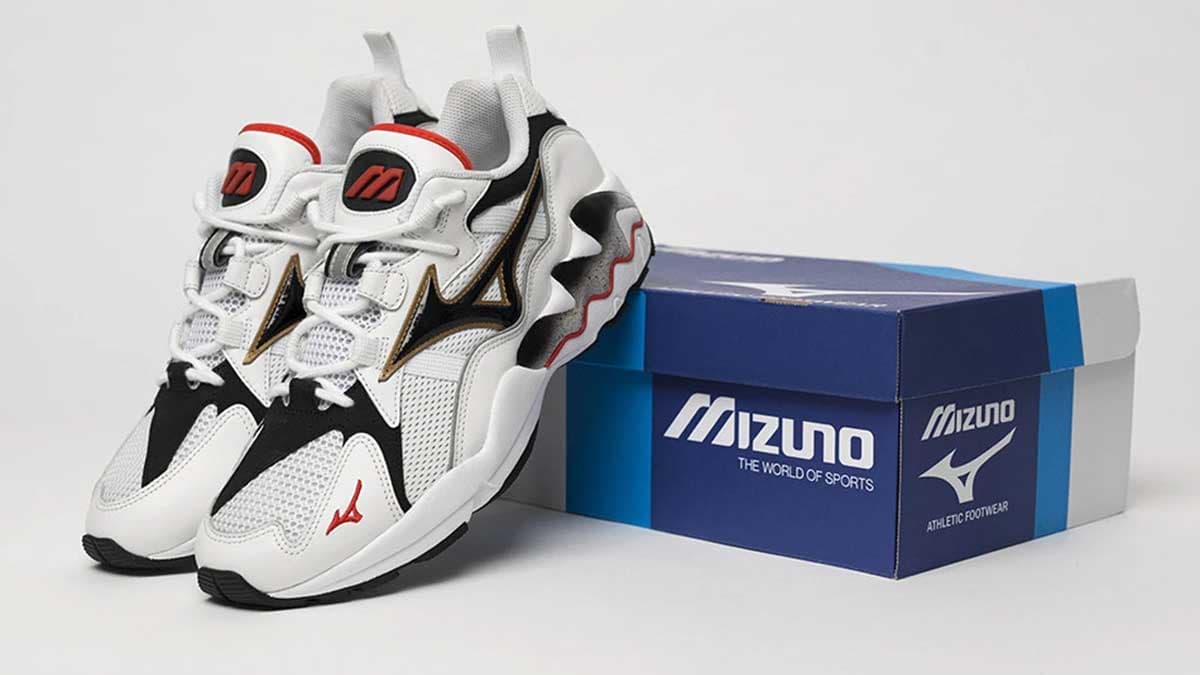 Бег длиною в 30 лет: История кроссовок Mizuno Wave Rider от технологической революции до юбилейной модели