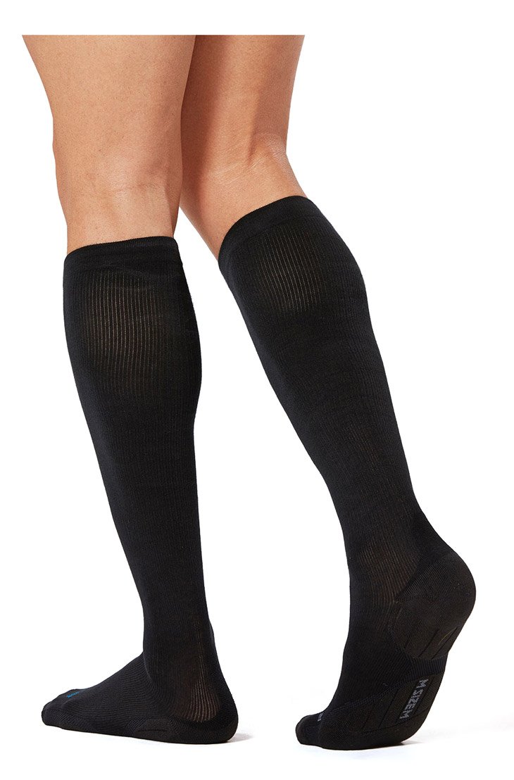 Купить компрессионные гольфы 2xu 24/7 Compression Socks | Интернет ...