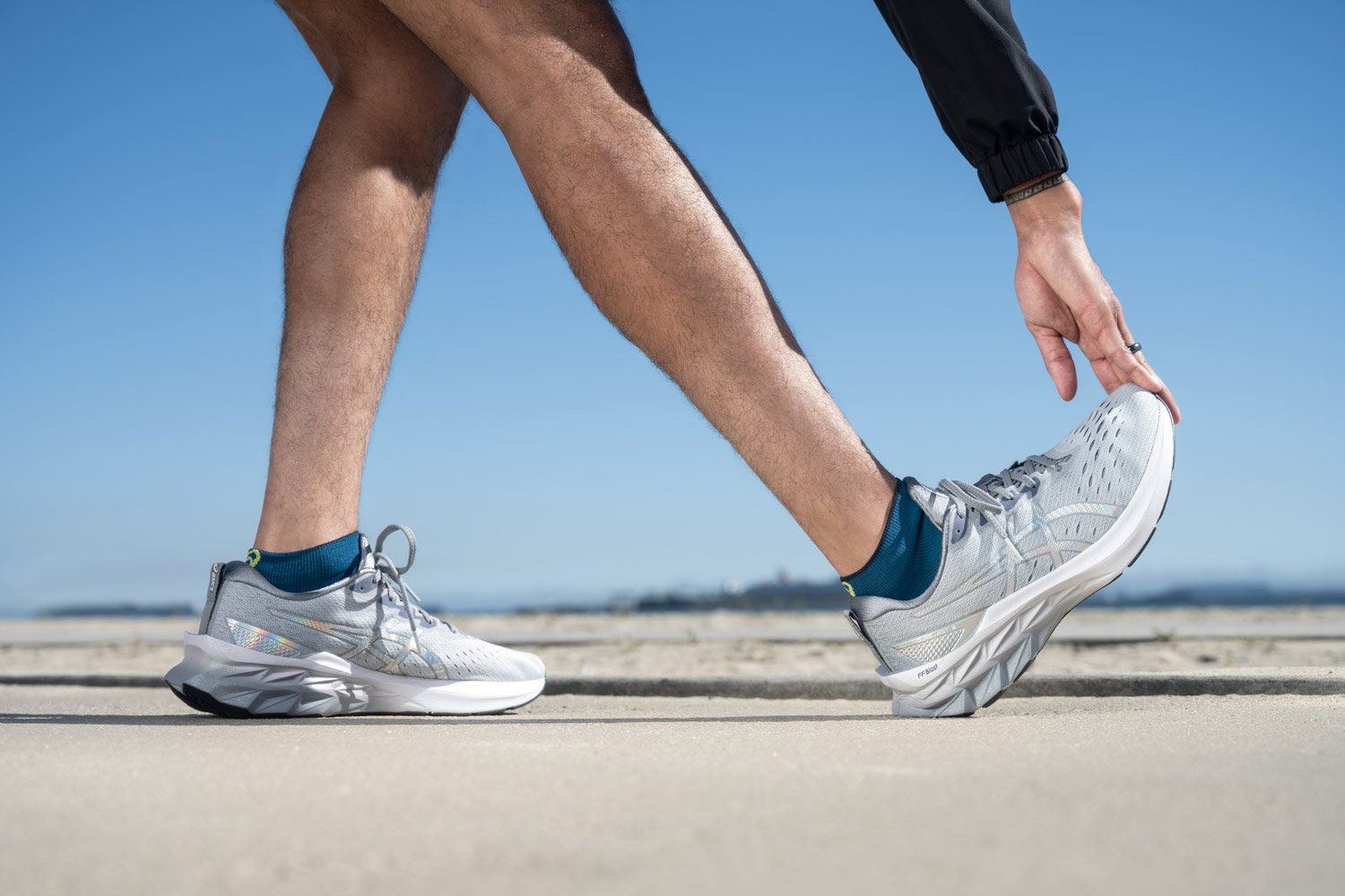 ASICS Novablast 2 Platinum