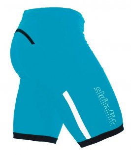 Стартовые шорты Skinfit Tri Shorts II голубые с черными и белыми полосками, сбоку белая надпись Skinfit