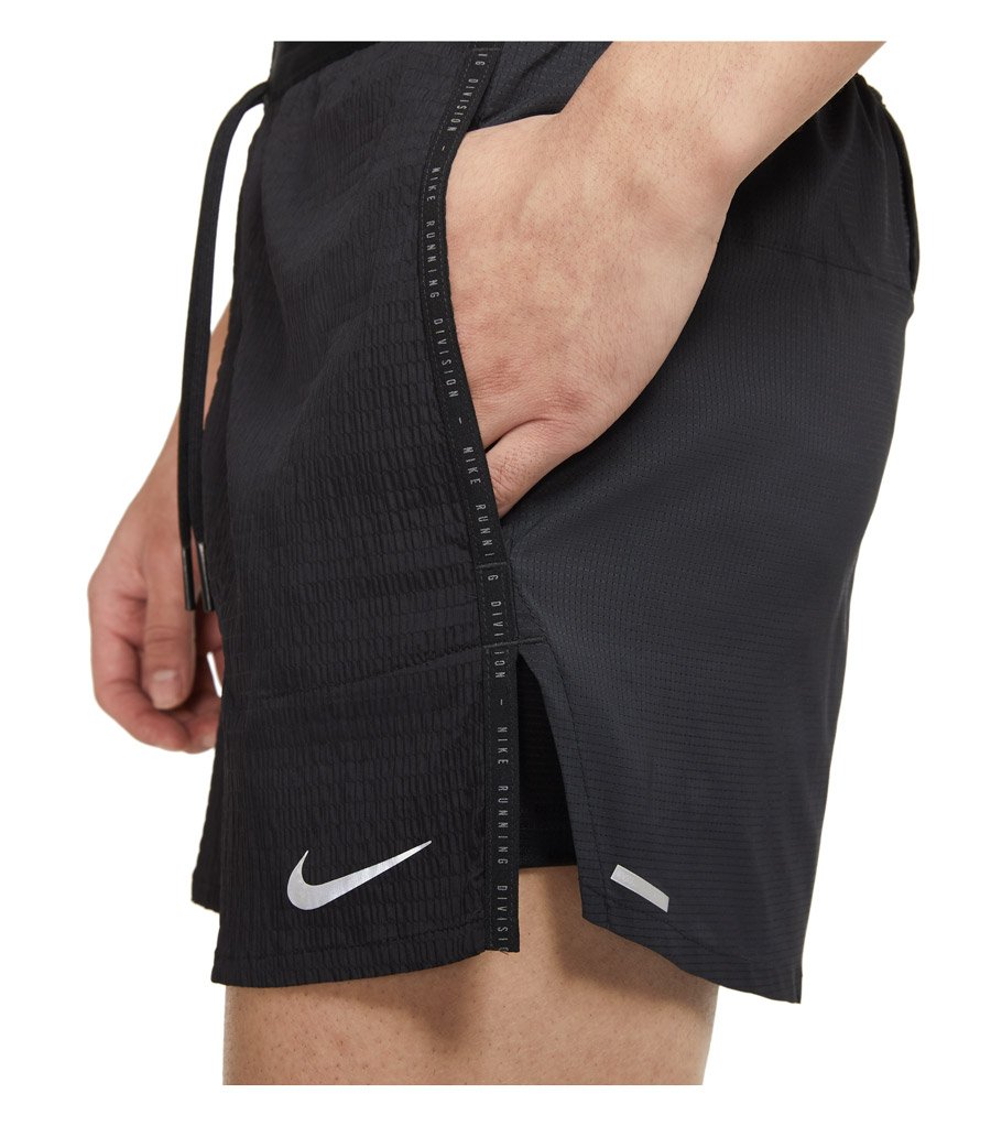 Nike flex run division new arrivals