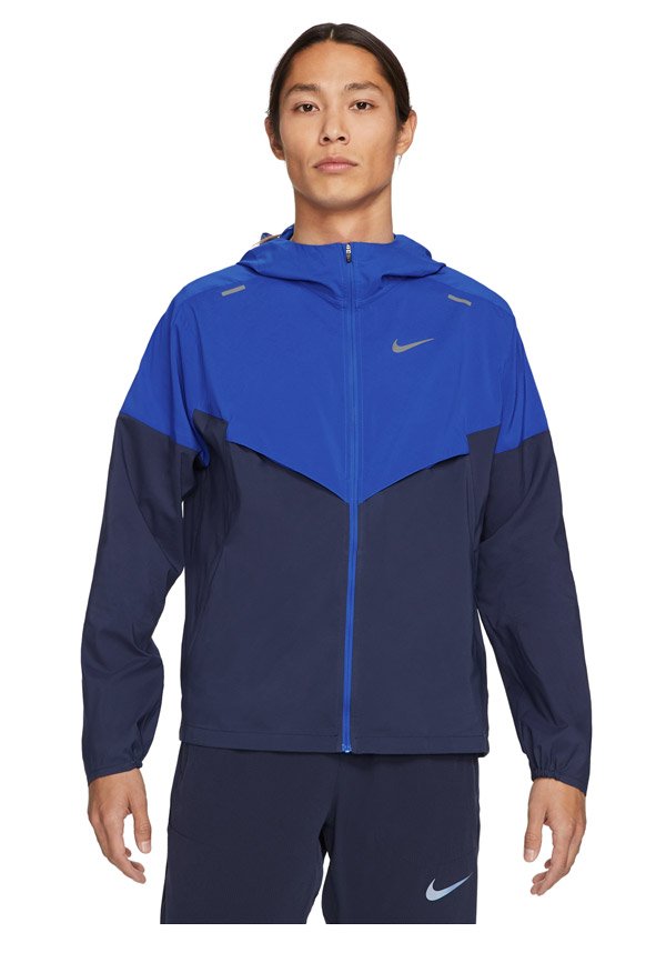 nike windrunner m