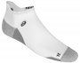Носки Asics Road Neutral Ankle Single Tab артикул 150226 0001 белые с серым №1